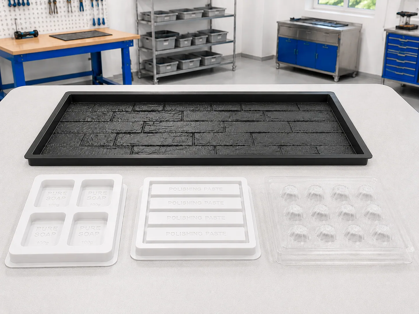 Tiefgezogene Kunststoffformen zum Gießen verschiedener Materialien.